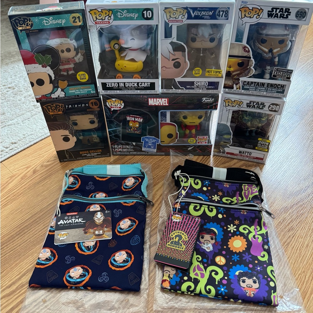Lot of 10 FUNKO POP Items STAR WARS Disney MARVEL Friends AVATAR Hendrix NWT